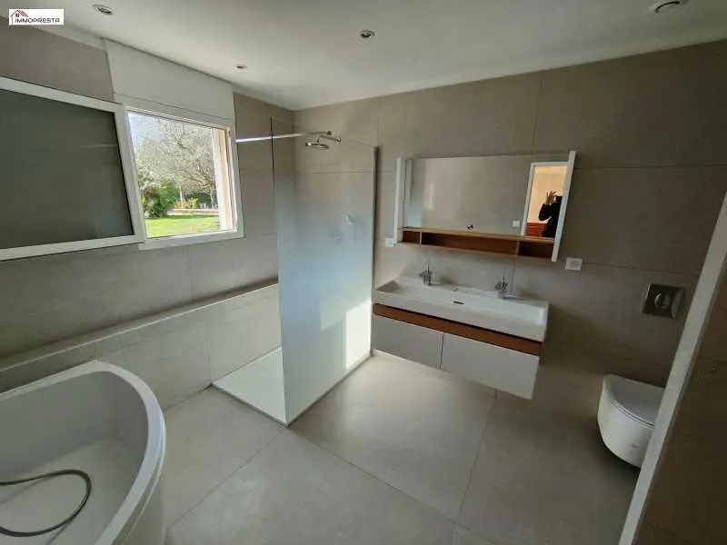 Rénovation complète de salle de bain avec douche à l'italienne à Sauzet